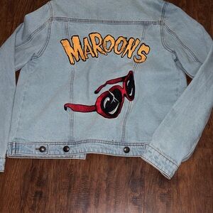 VINTAGE Maroon 5 Denim Jacket
Unisex Adult Small Streetwear ...